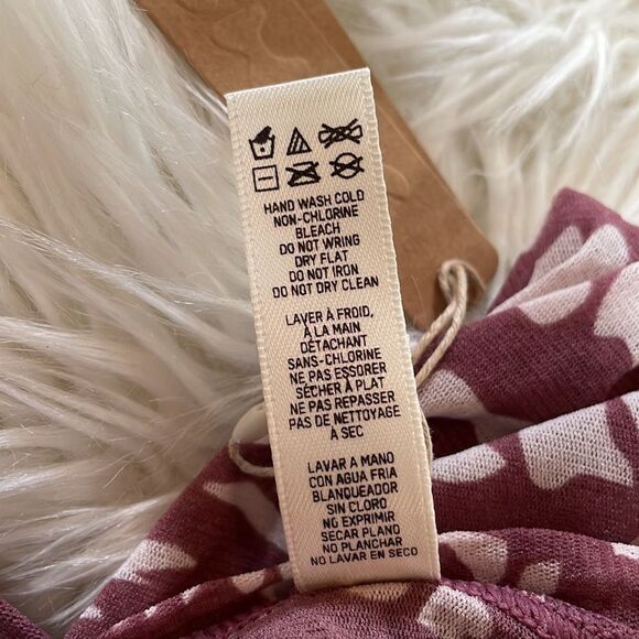 SKIMS Summer Mesh Strappy Thong Bodysuit in Raspberry Swirl, NWT - Picture 7 of 8